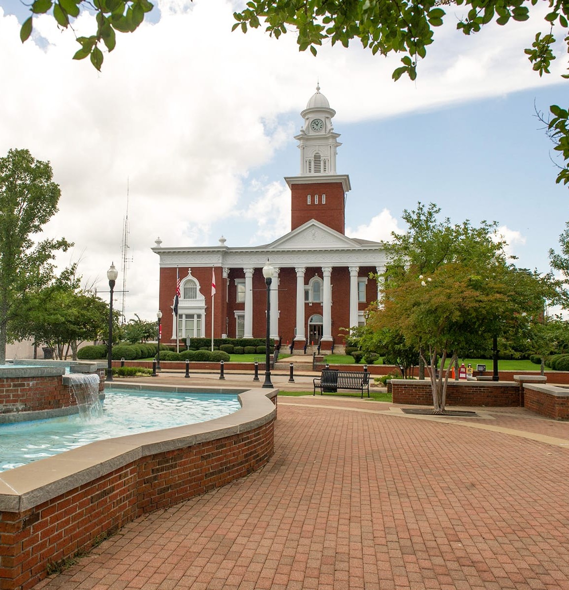 Opelika-Courthouse-Square